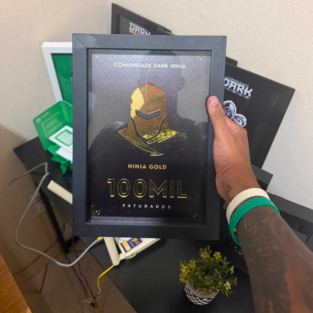 Placa Ninja Gold - 100 mil faturados